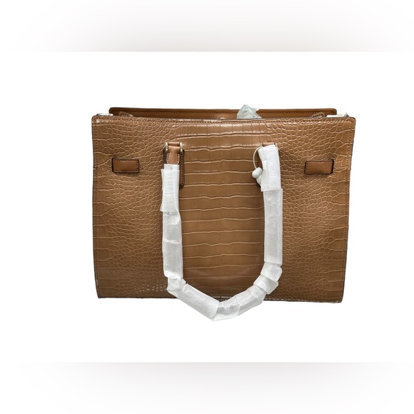 Authentic Michael Kors Purse - Picture 4 of 7